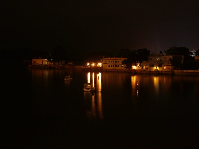 Travel - India - Rajasthan - Udaipur - Pichola Lake
